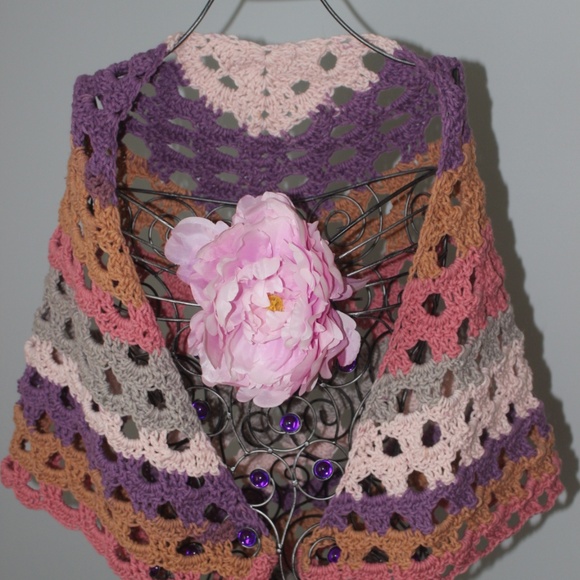 handmade crochet shawl/wrap - Picture 2 of 5